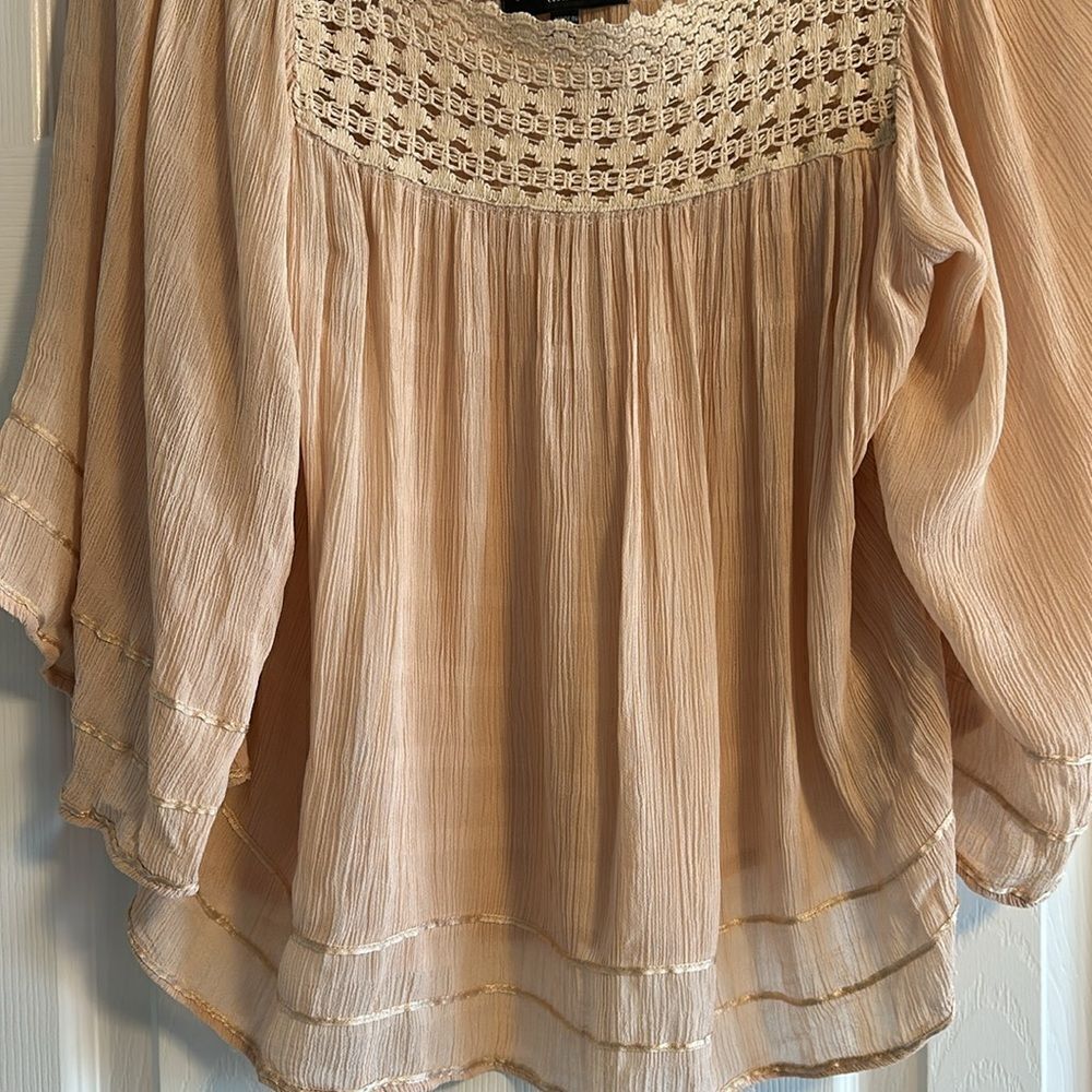 Sanctuary Women’s Beige Lace & Ribbon 3/4 Sleeves Flowy Blouse, Size L - Picture 2 of 7